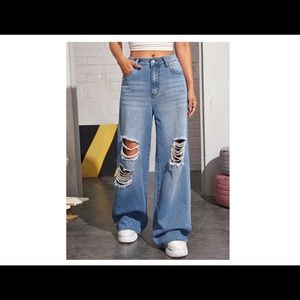 Distressed Baggy Jeans